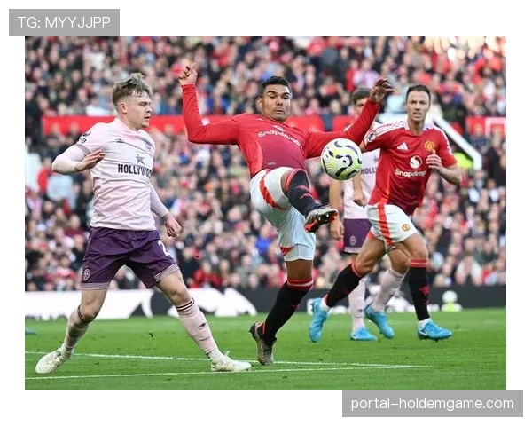 布伦特福德2-2埃弗顿，托尼点射救主